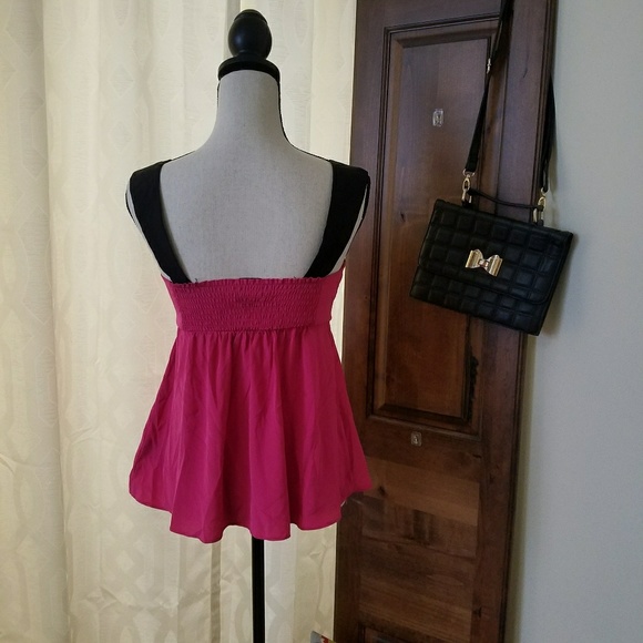 Color Block Top - Picture 3 of 3